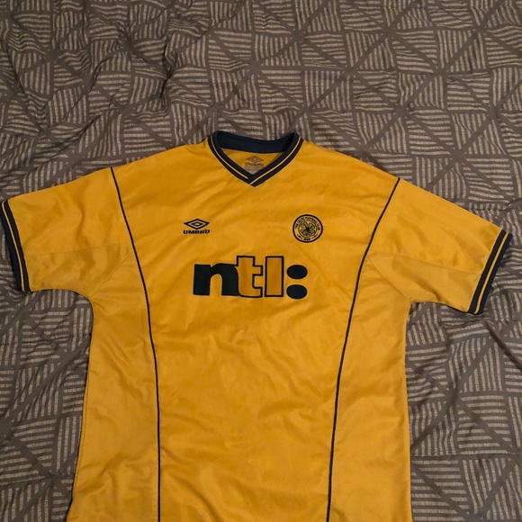 Vintage Celtic Jersey (2000/2001 - 2001/2002) - Picture 1 of 4